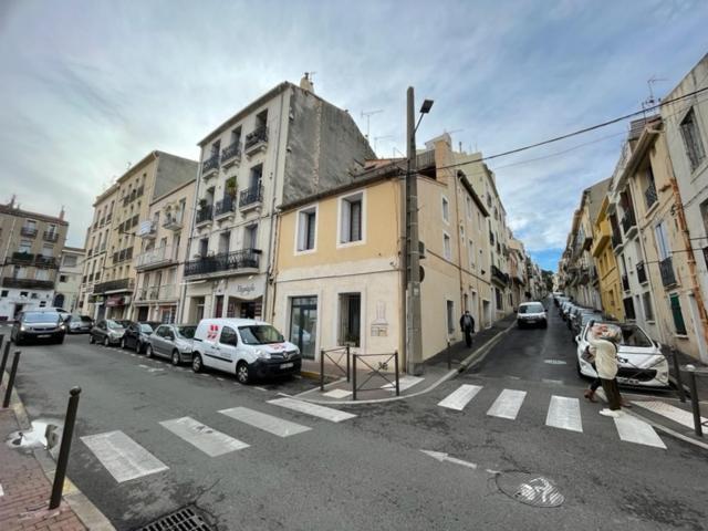 Duplex Arago Au Coeur De Sete, Comme Une Petite Maison Exterior photo